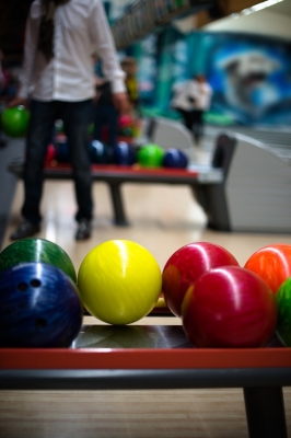 Cute Date Ideas - Bowling