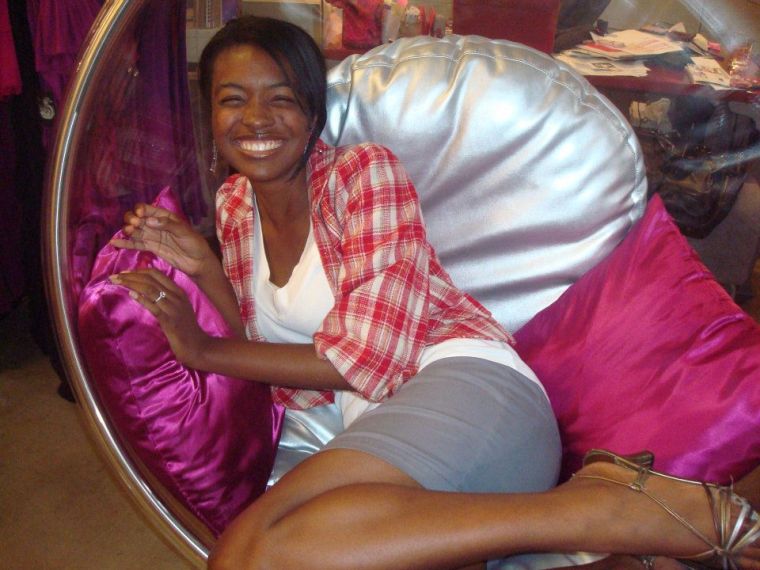 385451_2748411475378_207864574_n